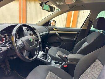 Škoda Octavia 2013 2.0 TDI 103kW Navigace, Výhřev, Senzory - 10