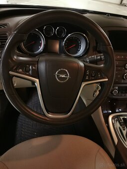 Opel Insignia ST Cosmo 2.0 cdti - 10