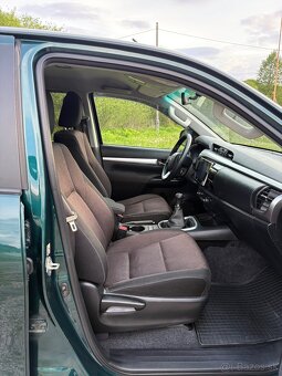 TOYOTA HILUX DC 2.4 D-4D 4X4 MANUAL - 10
