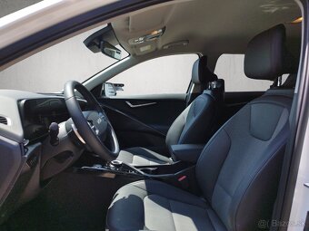 Kia Niro 1.6 GDi Hybrid Gold A/T - 10