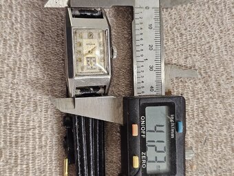 Hodinky Cyma na opravu - 10