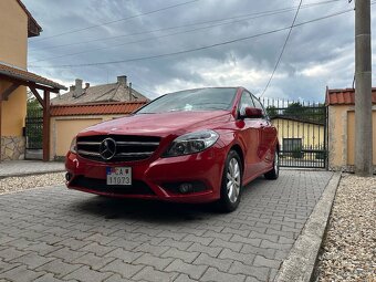Mercedes-Benz B180 1.6i (90 kW / 122 koní), r.v. 08/2012 - 10