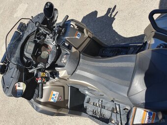 Can-am outlander 1000R limited edition - 10
