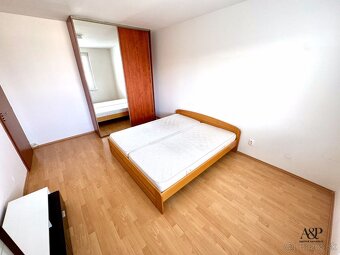 NA PREDAJ 1 IZBOVÝ BYT, 33M2, UL. J.MUDROCHA, SENICA - 10
