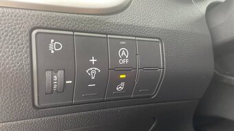 Hyundai i30 1.4i 73kw M6 - 10