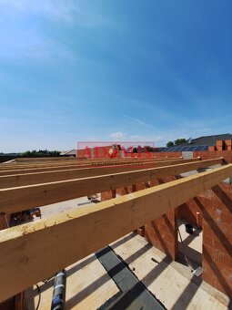 Predáme tehlový bungalov 4izbový Košice - Šaca 135m2,tep.čer - 10