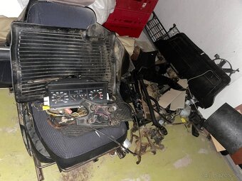 Lada Niva 1,7 s SPZ jednobodove vstrekovanie - 10