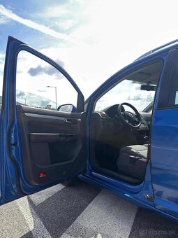 Volkswagen Touran 2,0tdi DSG - 10