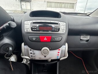 Predám auto TOYOTA AYGO - 10