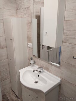 Prenajom 2 izbový byt s balkónom - 10