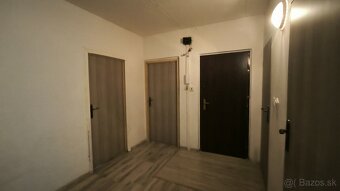3 IZBOVÝ BYT LUČENEC - PREDAJ - 10