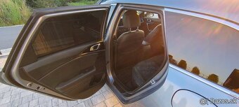 Kia Ceed SW 1,5TGDi+A7+Gold+Gold Pack+LED - 10