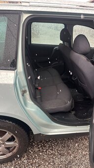 Fiat stilo 1.9jtd 85kw 1.9 combi pojazdné - 10