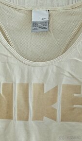 Funkčné mikiny, topy Nike, Puma, Kalenji - 10