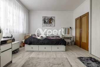 ZNÍŽENÁ CENA. Rodinný dom na predaj s garážou a  záhradou - 10