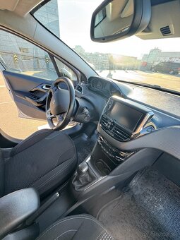 Peugeot 208,1.2 PureTech Active, 61 kWa, 2019. - 10