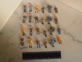 Figúrky 1/43 - 10
