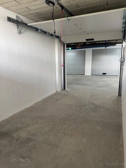 Garáže na prenájom na ZVONČEKOVEJ ul. v Michalovciach - 10