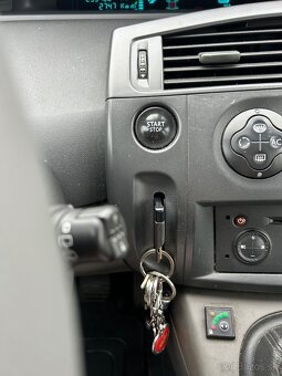 Renault Megane Scenic - 10