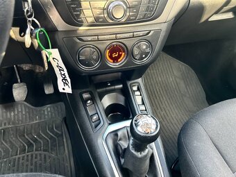 Citroën C-Elysée 2014 VTi 72 PureTech Attraction 128 tis.km - 10