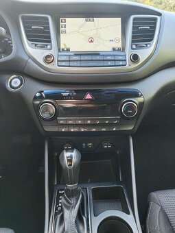 Hyundai Tucson 1.7 CRDi Premium 7DCT - 10