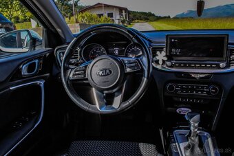 Kia XCeed 1.5 T-GDi Silver A/T - 10