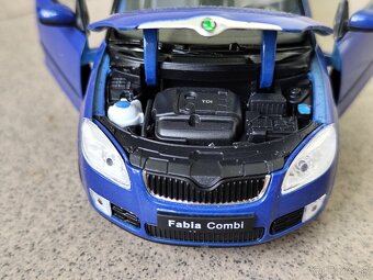 Predám nerozbalený model Škoda FABIA COMBI 2009 modrá farba - 10