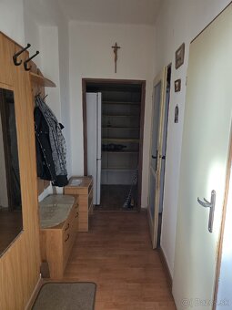 Predám 2 izbový byt - Levice - 10