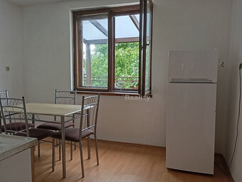 Na predaj rodinný dom pri Vrábľoch - 10