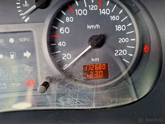 Renault Clio 1.2 16V Authentique - 10