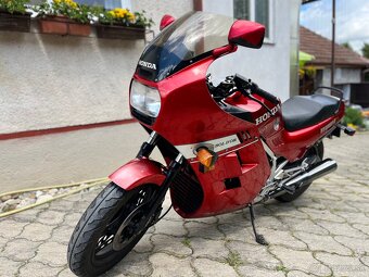 Honda vf 1000 f2 - 10