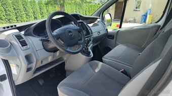 Predám dodávku Opel Vivaro 6 MIESTNE LONG 2,0cdti - 10