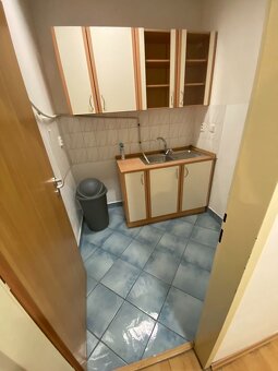 Administratívny priestor na prenájom - Bratislava V - 10