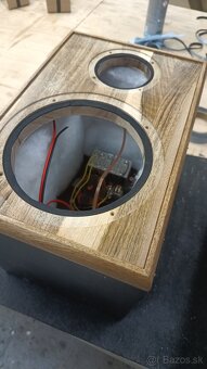 Tesla reproduktory - 10