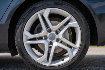 Na predaj Audi A4 2.0 TDI 177k - 10