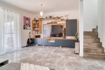 Na predaj priestranný 4-izbový rodinný dom v Bernolákove - 10