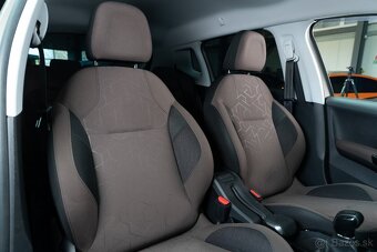 Peugeot 2008 1.2 60kW, manuál, 2013 - 10