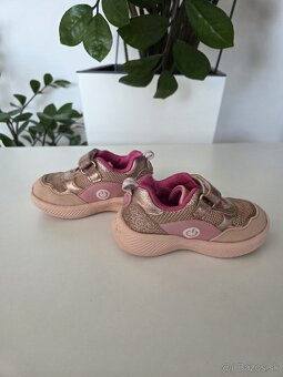 Svietiace tenisky Garvalín veľ.22 - 10