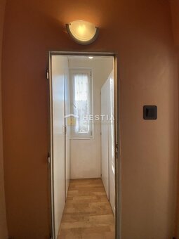 NA PREDAJ veľký 3,5-izb.byt, Senica - 10