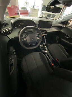 PEUGEOT 208 STYLE 1.2 PureTech 75k BVM5 - 10