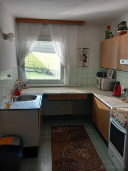 AKCIA Rodinný dom s krásnou záhradou - Kováčová - 10