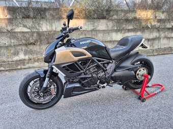 Ducati Diavel 1200 - 10