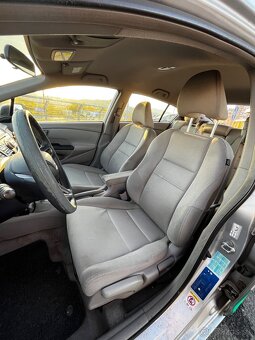 Honda Insight 1.3 hybrid - 10