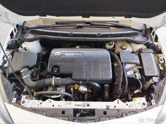Opel Astra J 1.7 CDTI - 10