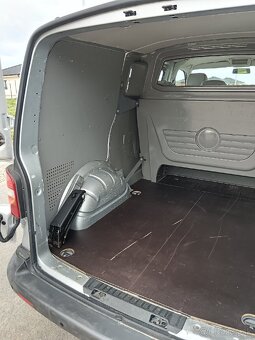 Predám dodávku vw transporter T5 77kw 1.9tdi - 10