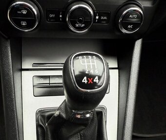 Škoda Octavia 2.0 TDi Elegance 4x4 - 10