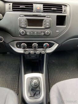 KIA RIO - 10