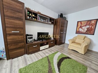 3 IZBOVÝ BYT, FEJOVA ULICA, KOŠICE - 10