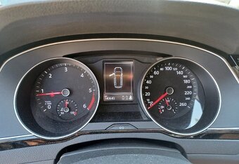 VW Passat Variant 2020 2.0 TDi 110kW, DSG, šedý, odpočet DPH - 10