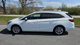 Opel Astra Sport Tourer ST 1.6 CDTI S S 110k ECOTEC Dynamic - 10